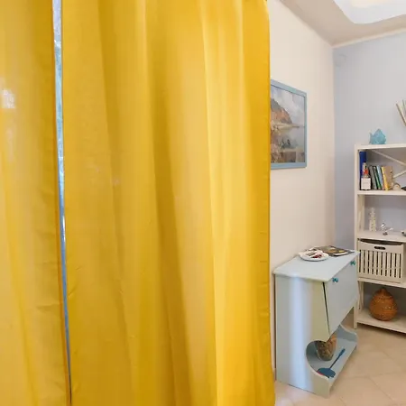 Casa Diana Feriehus Sant'Antìoco